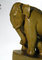 rzeźba 'Słonica z młodym' - drewno lipowe